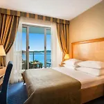 فندق Aminess Vival Grand Azur 4*