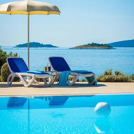 Aminess Grand Azur Hotel 4*