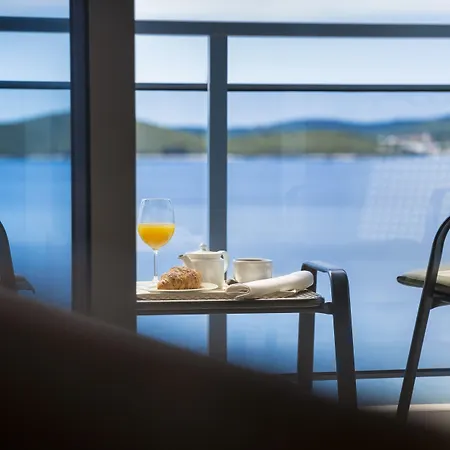 Aminess Vival Grand Azur Hotel